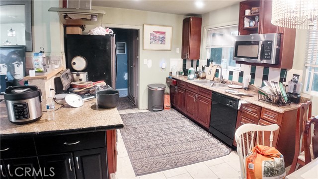 Detail Gallery Image 12 of 30 For 2719 Xavier, East Palo Alto,  CA 94303 - 7 Beds | 4 Baths