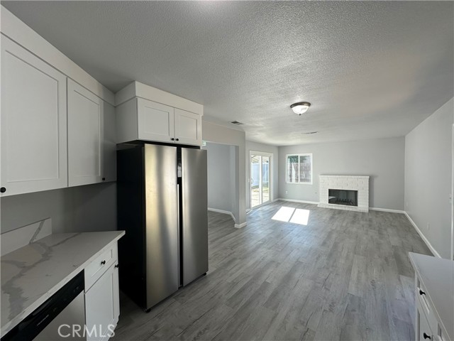 Detail Gallery Image 6 of 17 For 2010 Date Tree, Colton,  CA 92324 - 3 Beds | 2/1 Baths