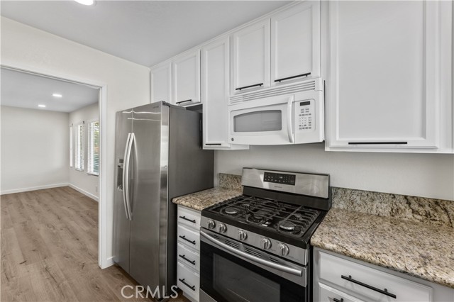 Detail Gallery Image 1 of 28 For 51 Golden Glen St #1,  Irvine,  CA 92604 - 3 Beds | 2 Baths