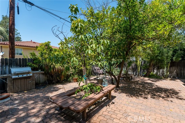 10109 Parr Avenue, Sunland CA: https://media.crmls.org/medias/ccc65014-b871-4b75-b793-569c47f5e8a4.jpg