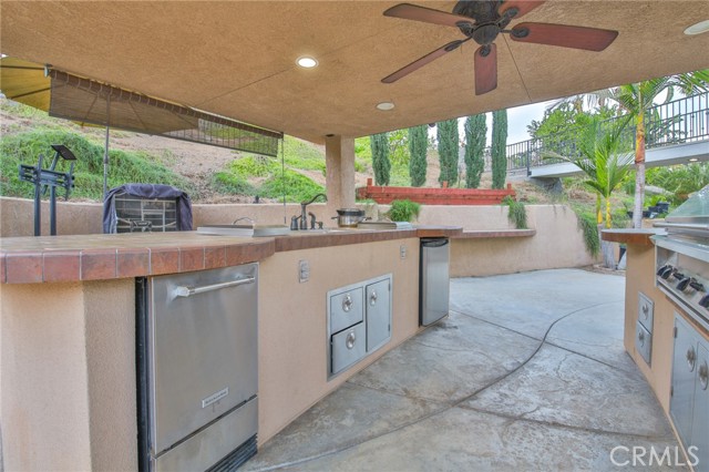 Detail Gallery Image 34 of 51 For 11345 Breithorn Ct, Riverside,  CA 92503 - 4 Beds | 2/1 Baths