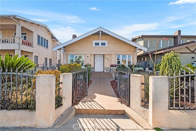 3959 Denker Avenue, Los Angeles, California 90062, 3 Bedrooms Bedrooms, ,2 BathroomsBathrooms,Residential,For Sale,3959 Denker Avenue,CROC24206429