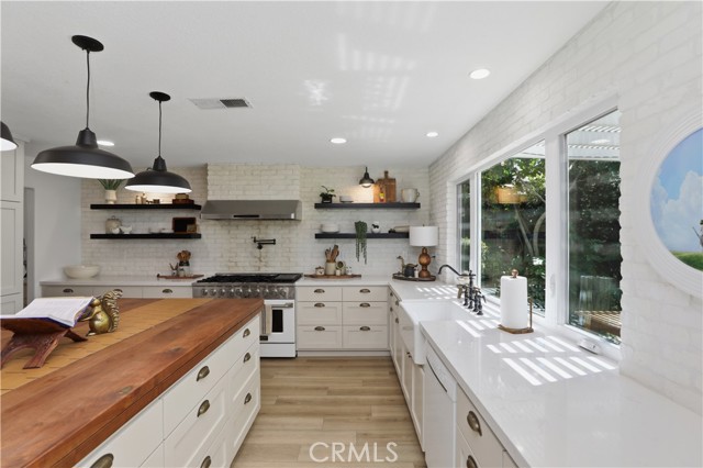 Front Image Thumbnail for CRIG26105356