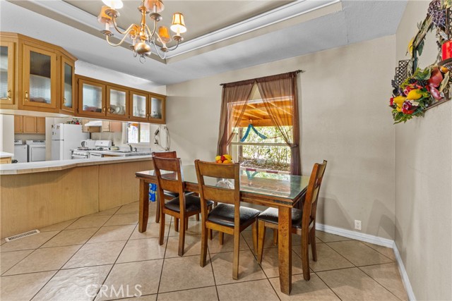 27679 Junipero Road, Menifee CA: https://media.crmls.org/medias/ccc75a24-22df-4d86-bf94-8edc016acc79.jpg