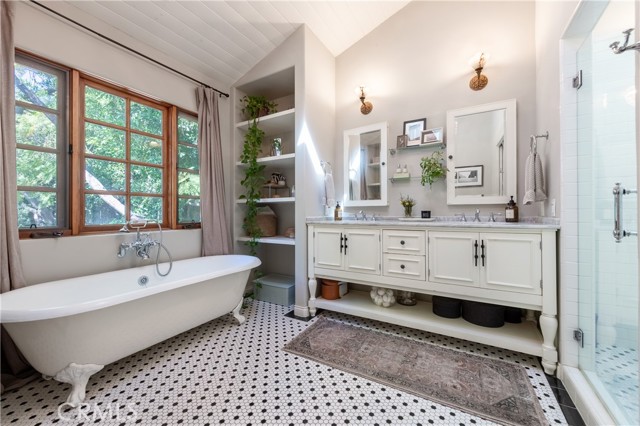 Detail Gallery Image 25 of 44 For 4437 Farmdale, Studio City,  CA 91602 - 3 Beds | 3 Baths