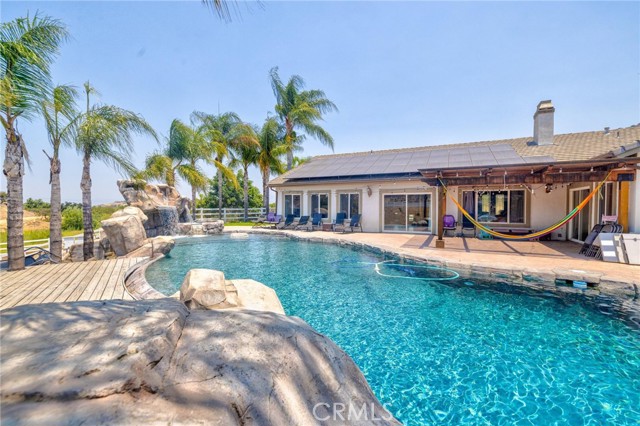 21551 Via Liago, Perris CA: https://media.crmls.org/medias/ccc7d972-c73a-45da-9ea2-89b4c764aaeb.jpg