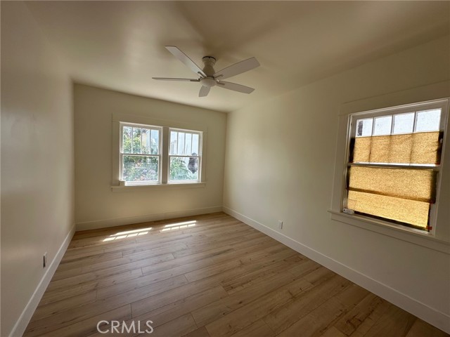 1307 17th Street, Santa Monica CA: https://media.crmls.org/medias/ccc83112-5a36-4b43-9989-64c0272c6f69.jpg