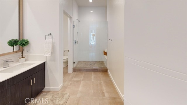 Detail Gallery Image 11 of 38 For 359 E Broadway, Long Beach,  CA 90802 - 2 Beds | 2/1 Baths