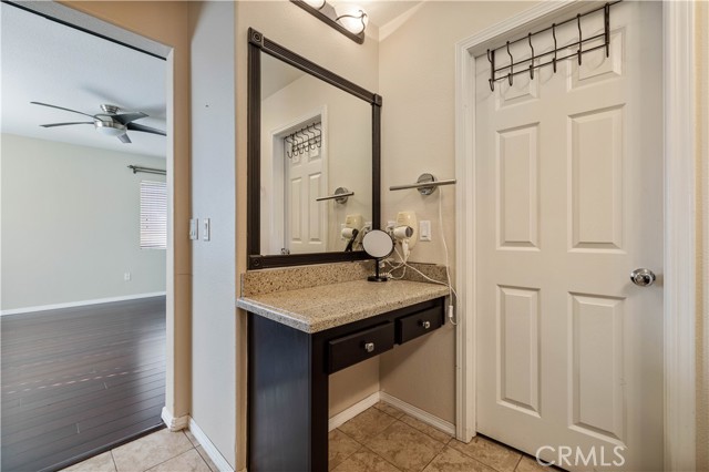 Detail Gallery Image 33 of 56 For 24112 Joshua, Valencia,  CA 91354 - 4 Beds | 3 Baths