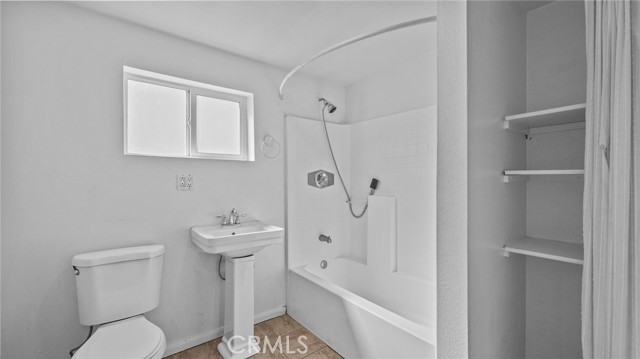 Detail Gallery Image 25 of 37 For 2158 11th St, Riverside,  CA 92507 - 4 Beds | 1/1 Baths