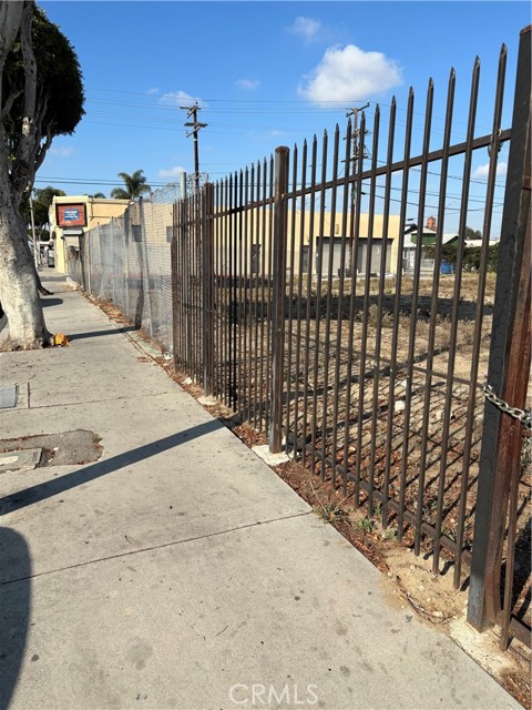 801 E Compton Boulevard, Rancho Dominguez CA: https://media.crmls.org/medias/ccca93f7-02fc-4154-aa6a-04824733a8bb.jpg