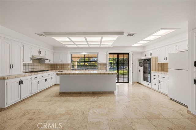 Detail Gallery Image 23 of 75 For 43041 Mayberry, Hemet,  CA 92544 - 5 Beds | 3 Baths