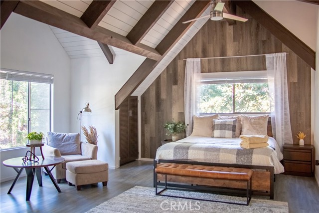 31583 Circle View Drive, Running Springs CA: https://media.crmls.org/medias/cccb97cd-622a-4cfd-929b-cd0092dee7ea.jpg
