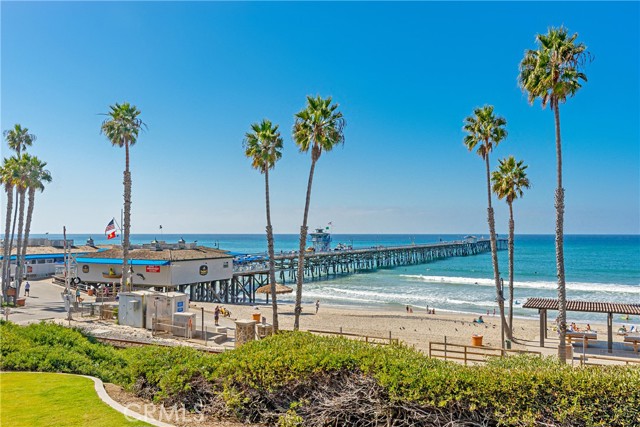 504 Avenida De La Riviera, San Clemente CA: https://media.crmls.org/medias/cccbff47-e487-4c51-9cb8-4cb24d2a5ecf.jpg