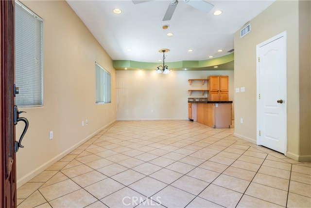 Detail Gallery Image 3 of 27 For 11023 San Juan St a,  Loma Linda,  CA 92354 - 3 Beds | 2 Baths