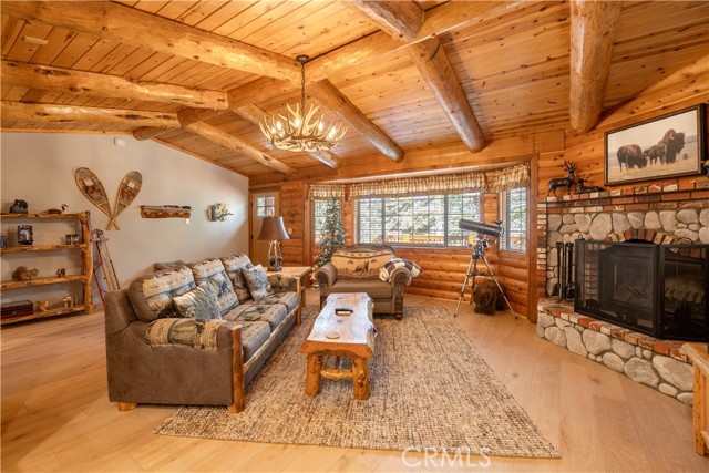 1306 Balsam Drive, Big Bear Lake, CA 92315