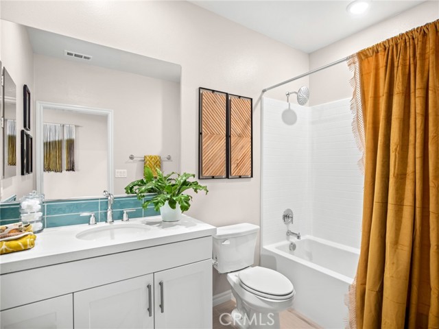 Detail Gallery Image 3 of 14 For 1329 Reliance, Carson,  CA 90746 - 2 Beds | 2/1 Baths