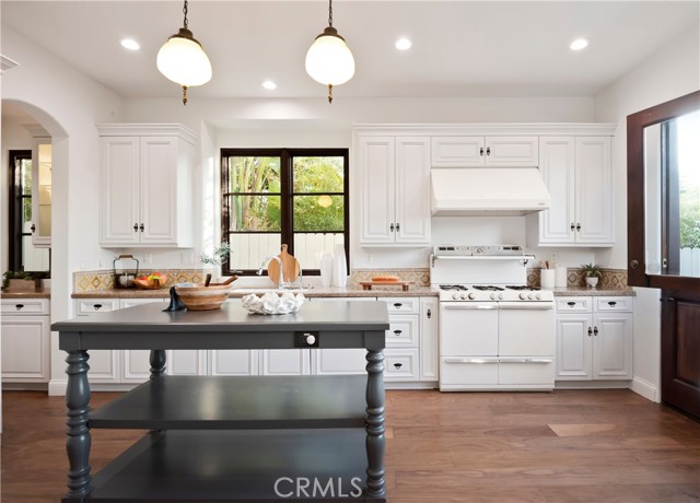 1725 Oak Avenue, Manhattan Beach, California 90266, 4 Bedrooms Bedrooms, ,4 BathroomsBathrooms,Residential,Sold,Oak,SB21251679