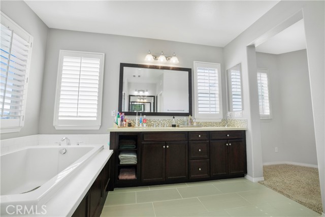 14450 Willamette Avenue, Chino CA: https://media.crmls.org/medias/cccea0e2-fd99-41c7-8241-37af82322a07.jpg