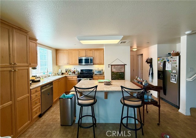 3011 Moss Landing Boulevard, Oxnard CA: https://media.crmls.org/medias/cccf87ec-266e-4e0c-bd60-dafcb6df8d71.jpg