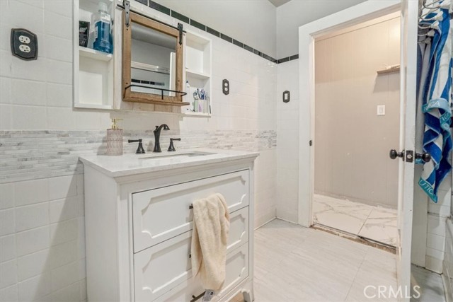 Detail Gallery Image 13 of 27 For 6093 Troth St, Jurupa Valley,  CA 91752 - 3 Beds | 1 Baths