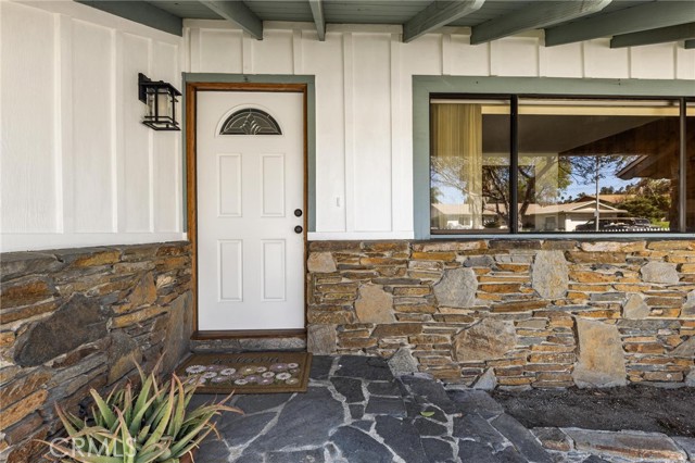 Detail Gallery Image 3 of 44 For 15030 Astoria St, Sylmar,  CA 91342 - 3 Beds | 2 Baths