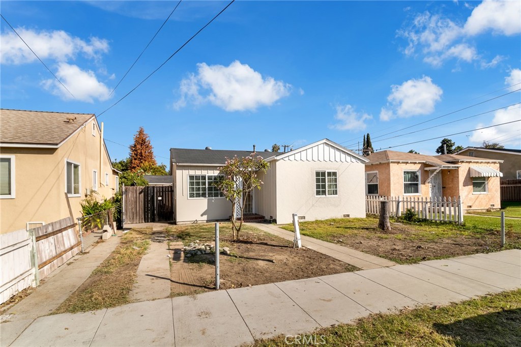 1409 E 59th Street