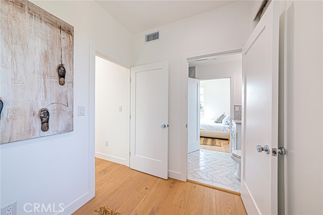 3803 BERRYMAN, Los Angeles CA: https://media.crmls.org/medias/ccd0c66b-715e-4f40-a136-8840812c4969.jpg