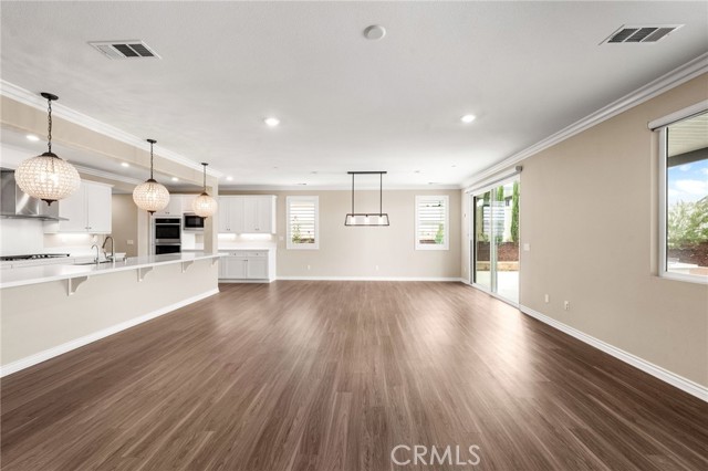 Image 20 of 75 For 45745 Altree Court