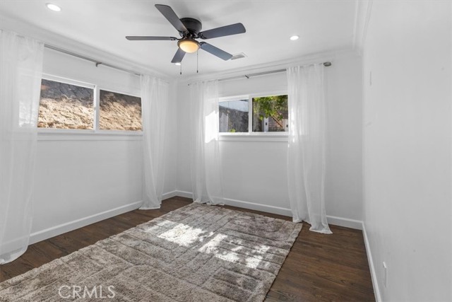 Detail Gallery Image 27 of 35 For 5201 Sale Ave, Woodland Hills,  CA 91364 - 3 Beds | 2 Baths