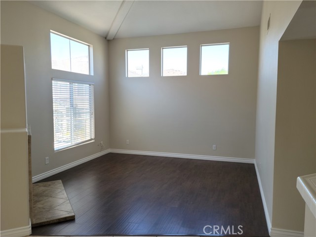 Detail Gallery Image 36 of 37 For 682 Azure Ln #1,  Corona,  CA 92879 - 3 Beds | 2 Baths