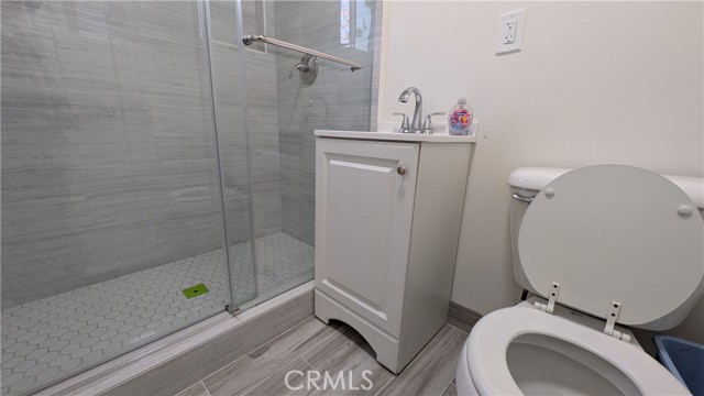 14233 Sylvan Street, Van Nuys (los Angeles), California 91401, 2 Bedrooms Bedrooms, ,2 BathroomsBathrooms,Residential Lease,For Rent,14233 Sylvan Street,CRSR25005083