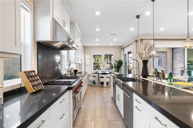 Detail Gallery Image 6 of 43 For 72 Ray, Irvine,  CA 92618 - 4 Beds | 4/2 Baths