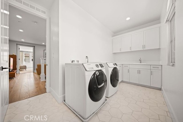 Detail Gallery Image 14 of 19 For 90 Rockinghorse, Irvine,  CA 92602 - 4 Beds | 4/1 Baths