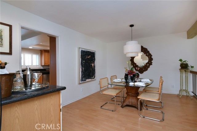 Detail Gallery Image 22 of 64 For 6265 Canoga #53,  Woodland Hills,  CA 91367 - 2 Beds | 2/1 Baths