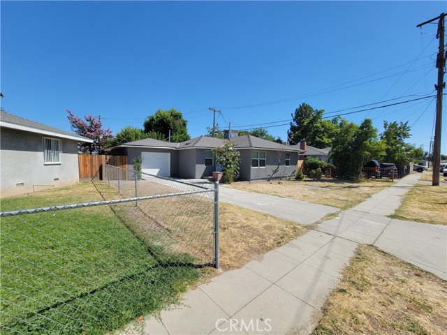4176 Plaza Drive, Fresno, CA, 93702 4176 Plaza Drive, Fresno, CA, 93702