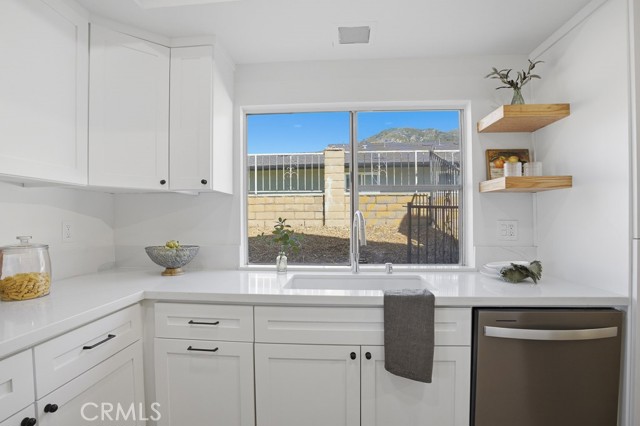 Detail Gallery Image 10 of 38 For 13513 Polk St, Sylmar,  CA 91342 - 3 Beds | 2 Baths