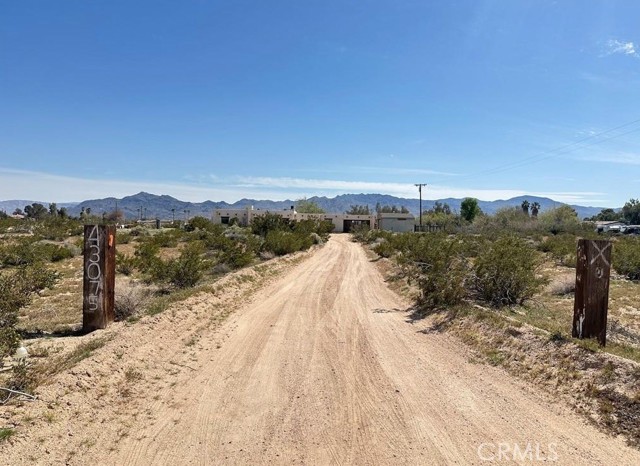 Detail Gallery Image 4 of 40 For 43075 Summerset Rd, Newberry Springs,  CA 92365 - 3 Beds | 3 Baths