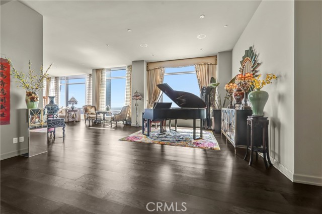 Detail Gallery Image 5 of 56 For 900 W Olympic Bld 50a,  Los Angeles,  CA 90015 - 3 Beds | 4 Baths