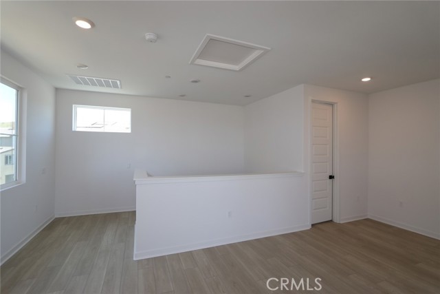 Detail Gallery Image 5 of 12 For 26969 Echo Mountain Way, Valencia,  CA 91381 - 4 Beds | 3/5 Baths
