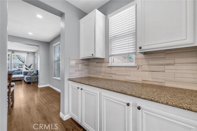 6895 Guinevere Court, Eastvale CA: https://media.crmls.org/medias/ccd911f3-a869-471d-92c2-74cf49392384.jpg