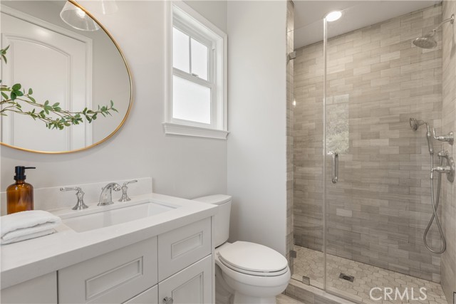 Detail Gallery Image 21 of 33 For 4330 Bellaire Ave, Studio City,  CA 91604 - 5 Beds | 4/1 Baths