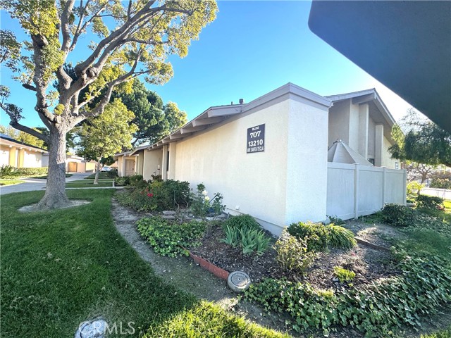 Detail Gallery Image 22 of 39 For 13210 Avenida Santa Tecla 707a,  La Mirada,  CA 90638 - 3 Beds | 2 Baths