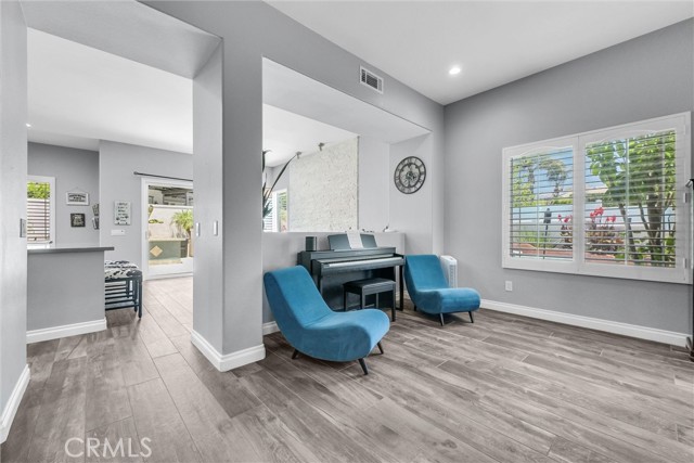 5520 Meadowbrook Court, Rancho Cucamonga CA: https://media.crmls.org/medias/ccdbe592-9722-42f5-96ec-c8a26f057757.jpg