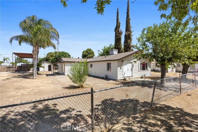 Detail Gallery Image 5 of 40 For 8880 Greenfield Park Dr, Bakersfield,  CA 93307 - 3 Beds | 3/1 Baths