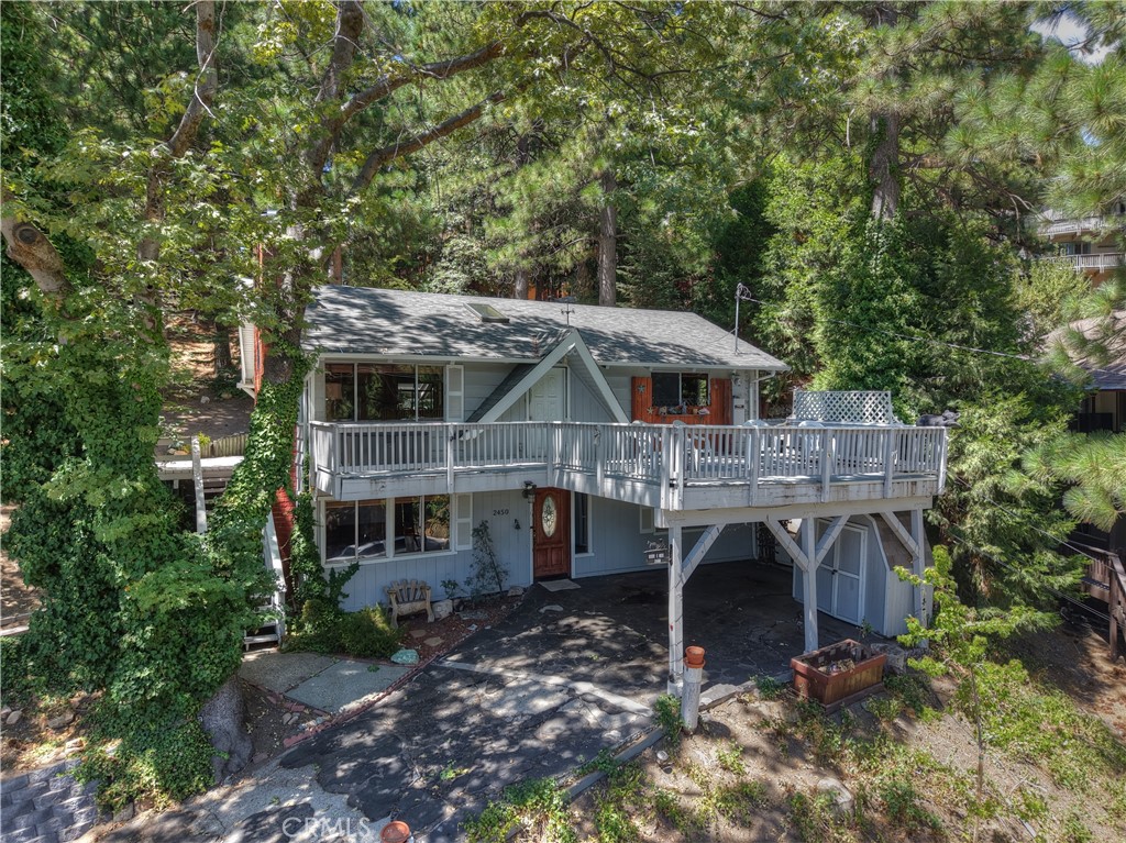 2450 Spring Oak Drive