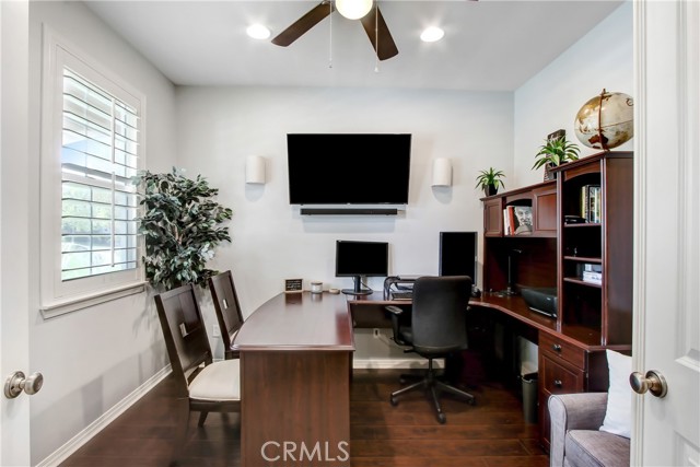 9271 Millionaire Lane, Riverside CA: https://media.crmls.org/medias/ccddaa51-4477-4863-983a-9fa743df78ab.jpg