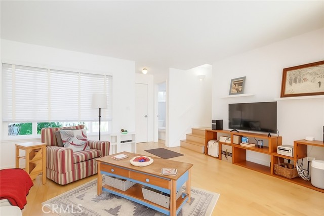 Detail Gallery Image 3 of 17 For 11138 Aqua Vista #43,  Studio City,  CA 91602 - 2 Beds | 2 Baths