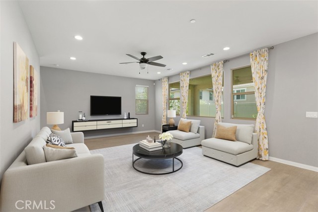 32059 Radiant Drive, Temecula CA: https://media.crmls.org/medias/ccde7045-bf6c-4eb5-9981-e04e8f86025f.jpg