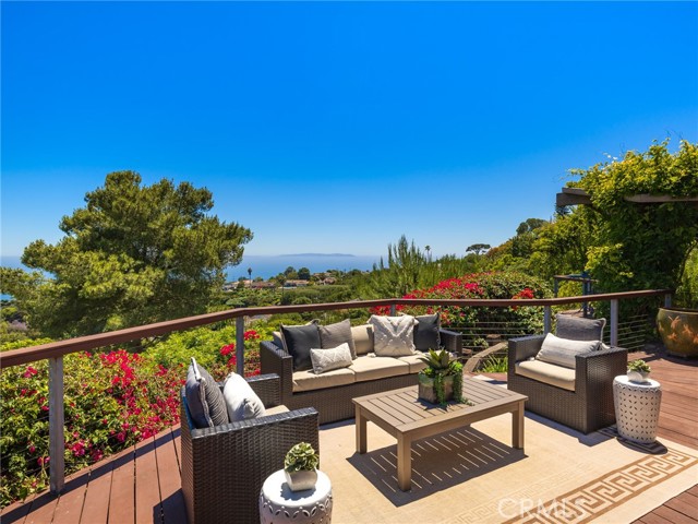 3423 Newridge Drive, Rancho Palos Verdes CA: https://media.crmls.org/medias/ccdeae91-6558-4473-a9e5-24ad9eab8997.jpg